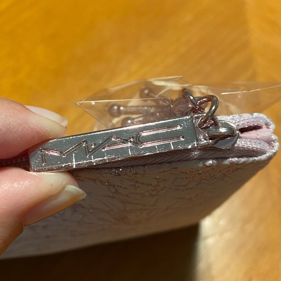 MAC Cosmetic Bag - Picture 7 of 9